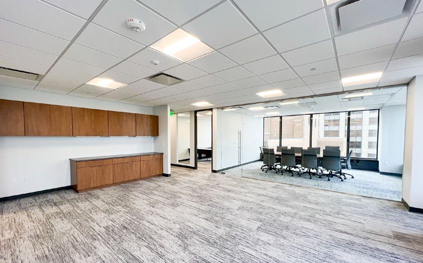 More Photos Of 250 E Wisconsin Ave, Milwaukee Office For Lease