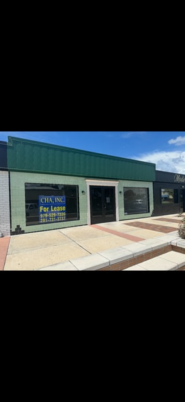 Primary Photo Of 113 N Parking Pl, Lake Jackson General Retail For Lease