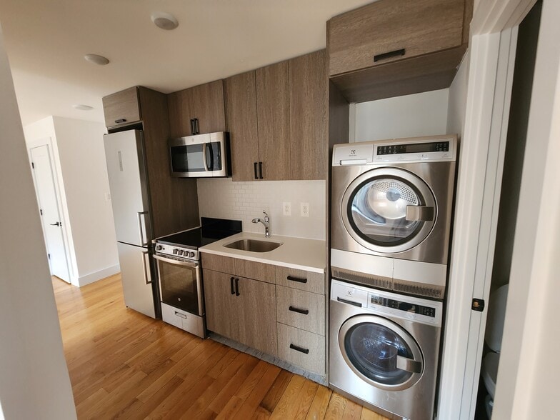 More Photos Of Prospect Park South POST J51 DEAL !!!, Brooklyn Apartments For Sale