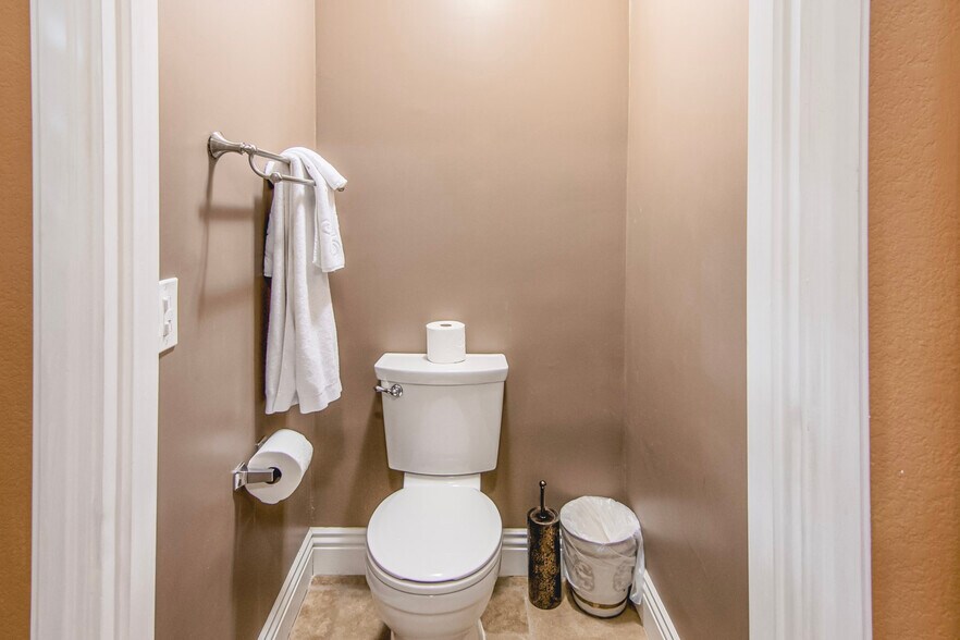 More Photos Of 365 S Mohler Dr, Anaheim Specialty For Sale