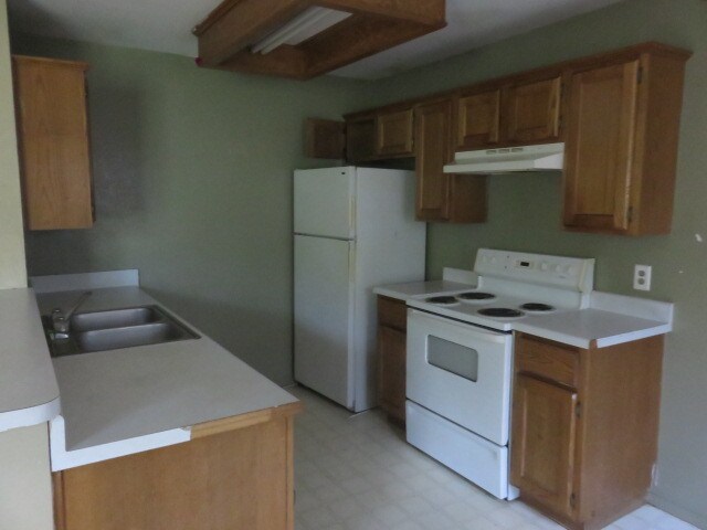 More Photos Of 18-20 E Main St, Altus Apartments For Sale