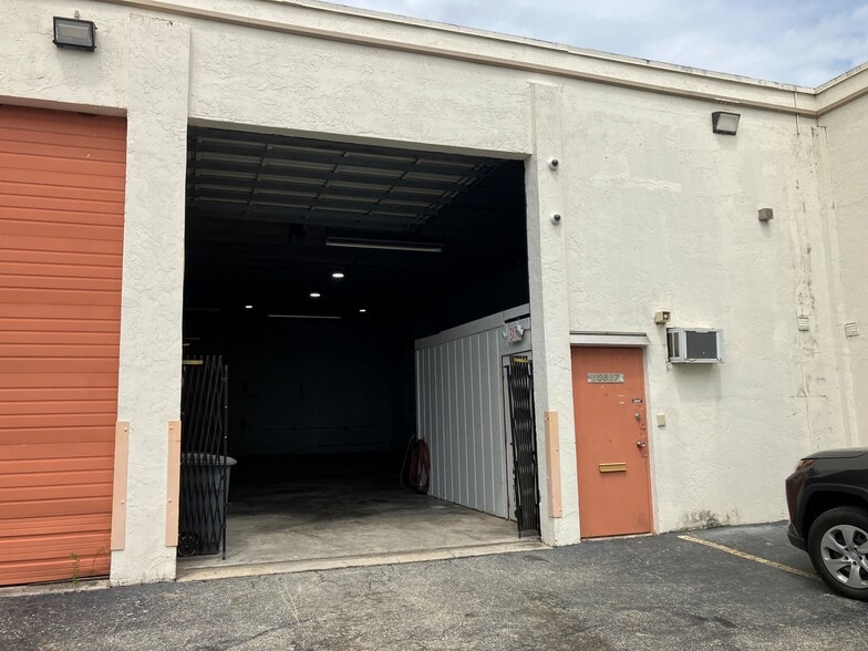 More Photos Of 10835-10855 SW 188th St, Miami Warehouse For Sale