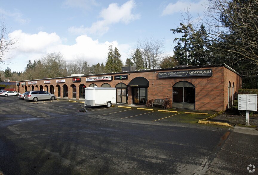 More Photos Of 15630 SW Boones Ferry Rd, Lake Oswego Freestanding For Lease