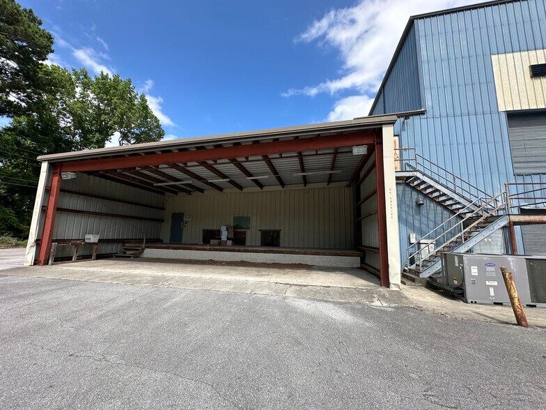 More Photos Of 724 Bell Fork Rd, Jacksonville Office For Lease