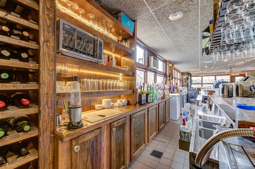 More Photos Of 160 Creamery Rd, Greenville Restaurant For Sale