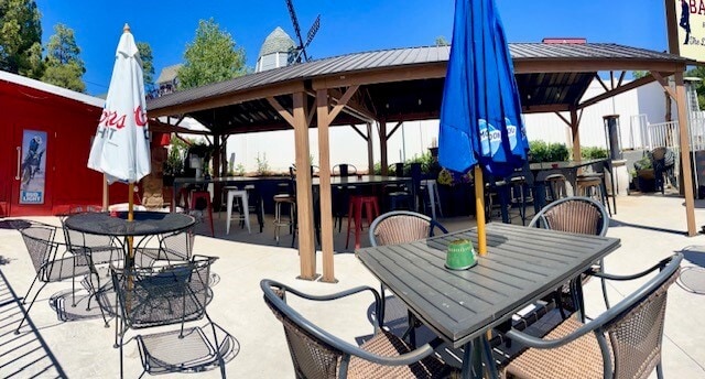 More Photos Of 5079 N AZ Highway 87, Strawberry Restaurant For Sale