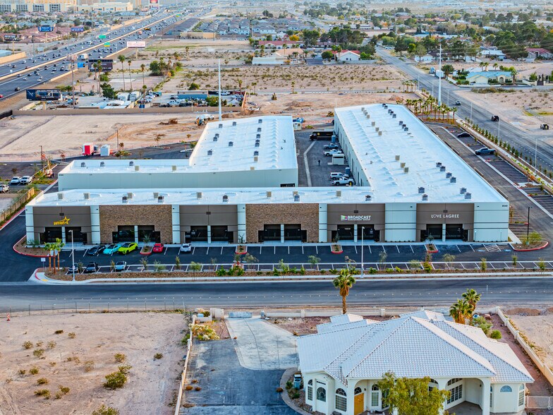 More Photos Of 8540 Dean Martin Dr, Las Vegas Unknown For Lease