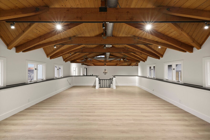 More Photos Of 2436 W Coast Hwy, Newport Beach Office For Lease