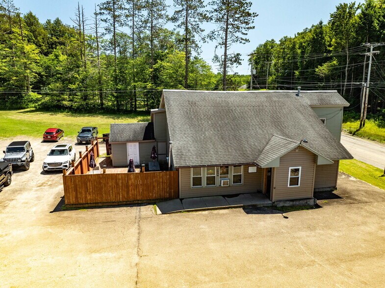 More Photos Of 7034 US-219 Hwy, Lewis Run Restaurant For Sale