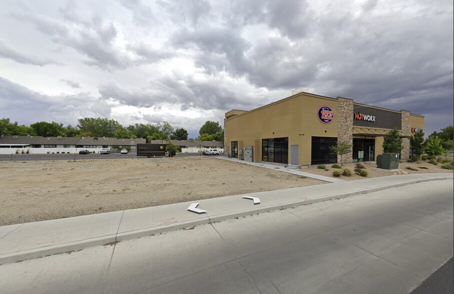 More Photos Of 1211 Wellington Ave, Grand Junction General Retail For Sale