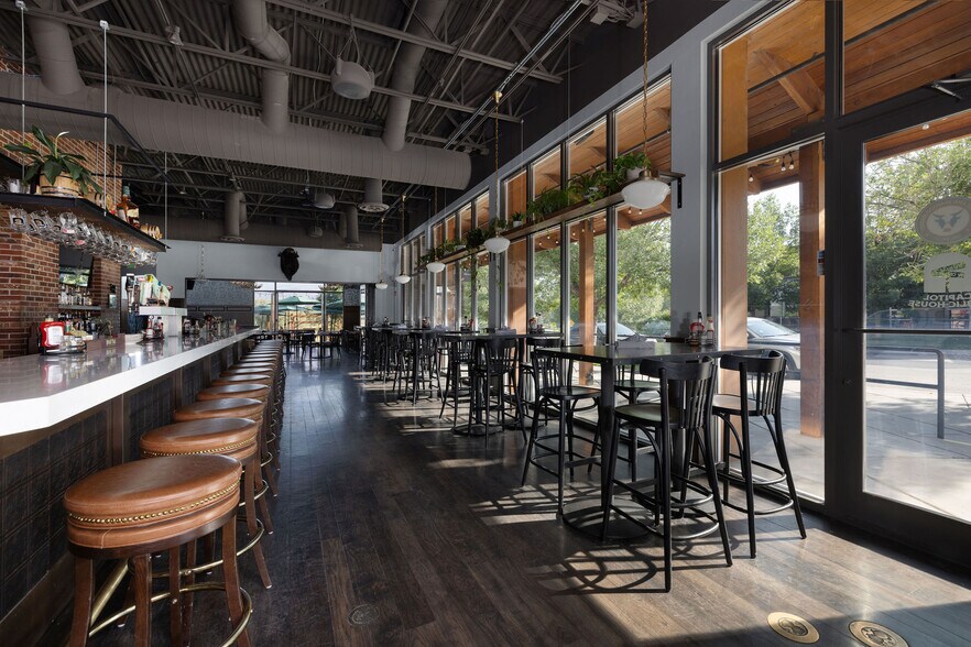 More Photos Of 1099 Capitol St, Eagle Office For Sale