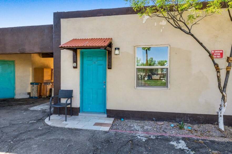 More Photos Of 537 S Country Club Dr, Mesa Hotel For Sale