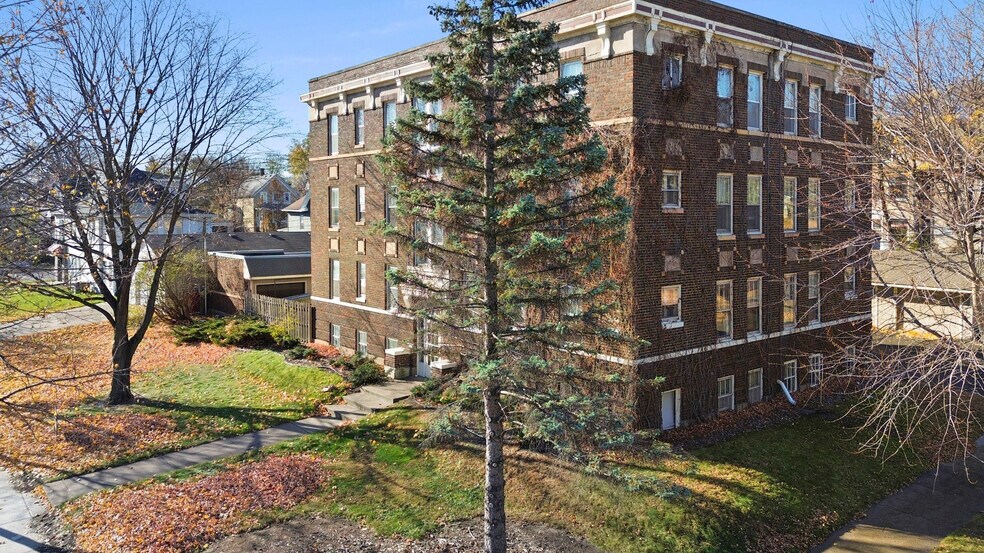 More Photos Of 195 Lexington Pky N, Saint Paul Apartments For Sale