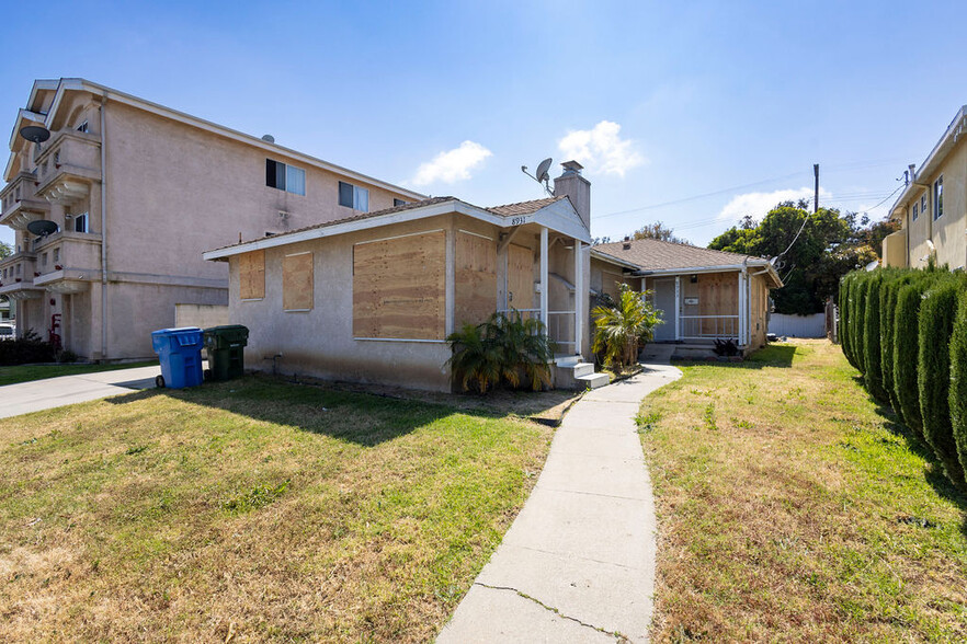 Primary Photo Of 8931 Ramsgate Ave, Los Angeles Multifamily For Sale