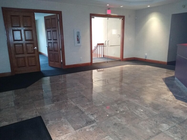 More Photos Of 805 Hillsdowne Rd, Westerville Medical For Sale