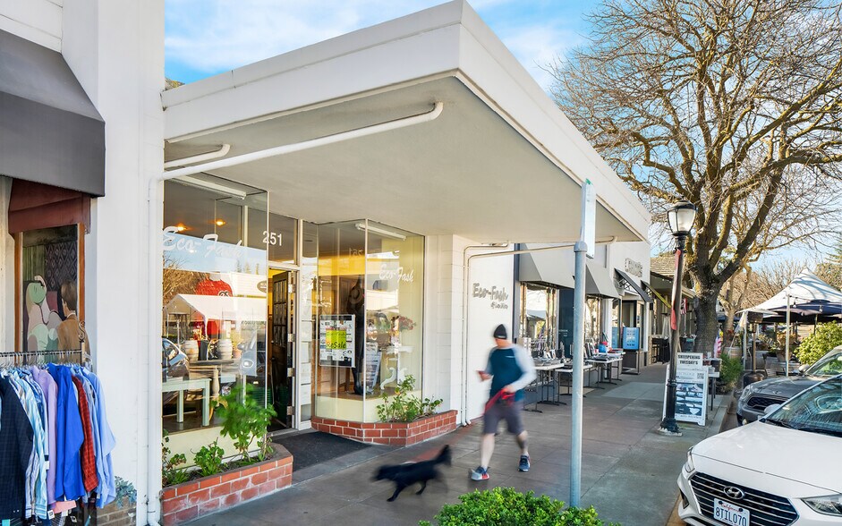 More Photos Of 251 Main St, Los Altos Storefront For Lease