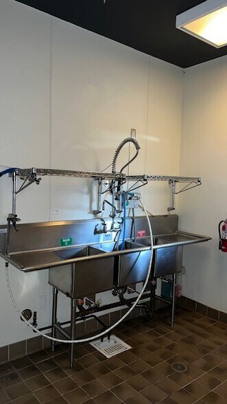 More Photos Of 6255 W Sunset Blvd, Los Angeles Office For Lease