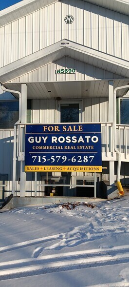 More Photos Of N5696 850th St, Elk Mound Bar For Sale