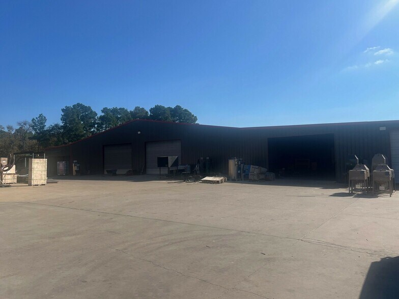 More Photos Of 13049 State Highway 31 W, Tyler Industrial For Sale