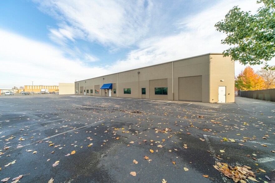 More Photos Of 2755 Pence Loop SE, Salem Medical For Sale