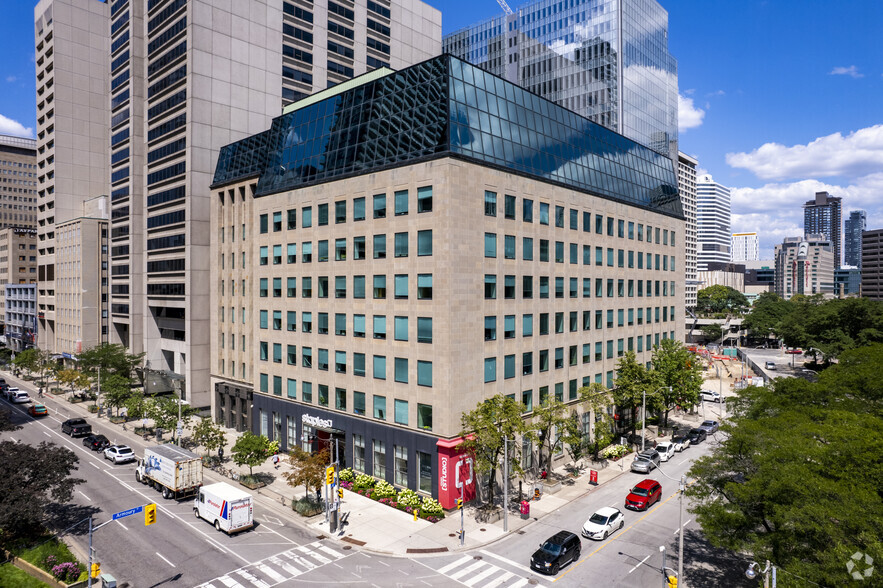 Primary Photo Of 375 University Ave, Toronto Office For Sale