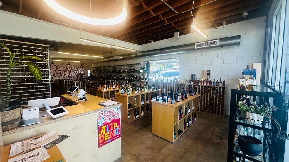 More Photos Of 2311 Lincoln Ave, Altadena Freestanding For Lease