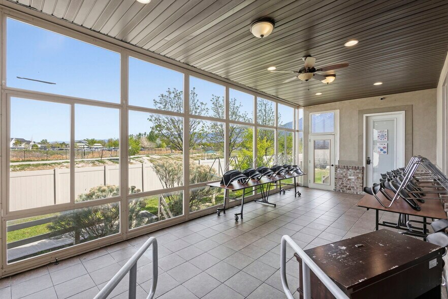 More Photos Of 217 E Scenic Peak Cv, Draper Assisted Living For Sale