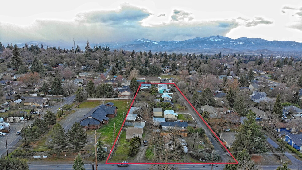 More Photos Of 1808 Spring St, Medford Apartments For Sale