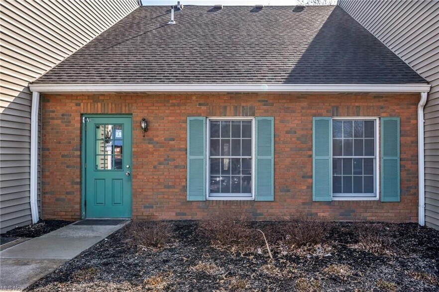 Primary Photo Of 33398 Walker Rd, Avon Lake Office For Sale