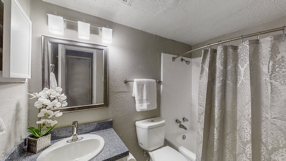 More Photos Of 2850 Clydedale Dr, Dallas Apartments For Sale