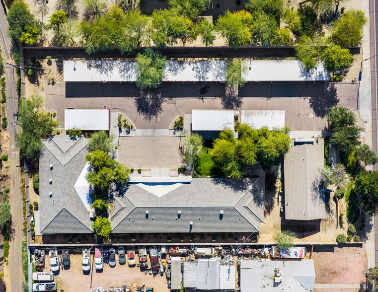 More Photos Of 15601 N 40th St, Phoenix Office For Sale