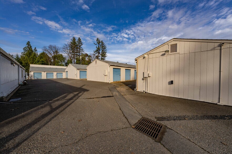 More Photos Of 25657 Redwood Hwy, Cave Junction Self Storage For Sale