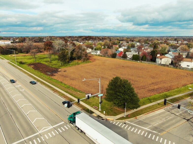 More Photos Of 1551 N Dilleys Rd, Gurnee Land For Sale