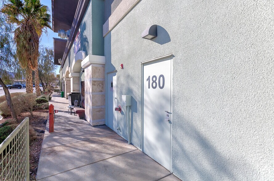 More Photos Of 2550 Anthem Village Dr, Henderson Unknown For Lease