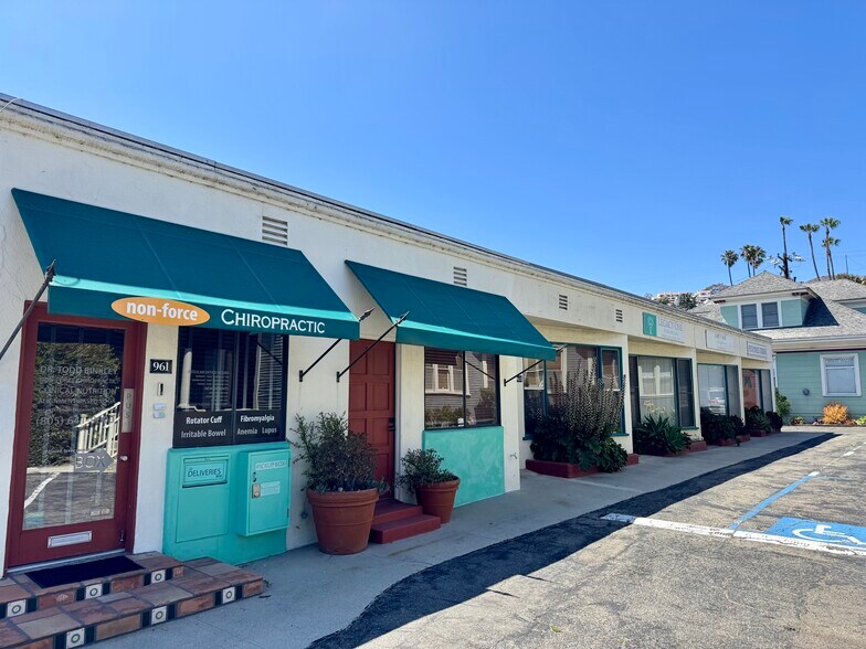 More Photos Of 961-969 E Main St, Ventura Office For Lease