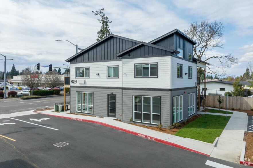 More Photos Of 3910-3940 Cherry Ave NE, Keizer Storefront Retail Office For Lease