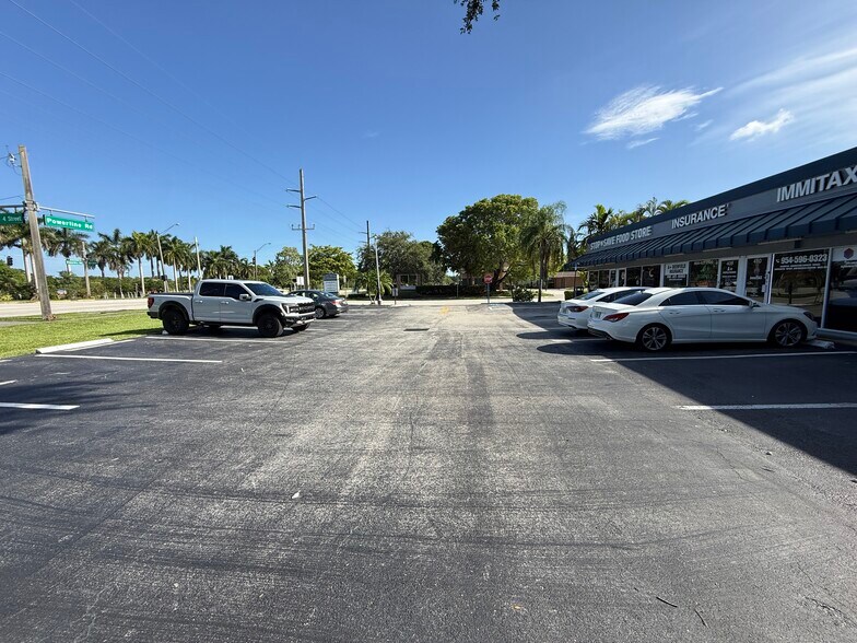 More Photos Of 404-414 S Powerline Rd, Deerfield Beach Unknown For Lease