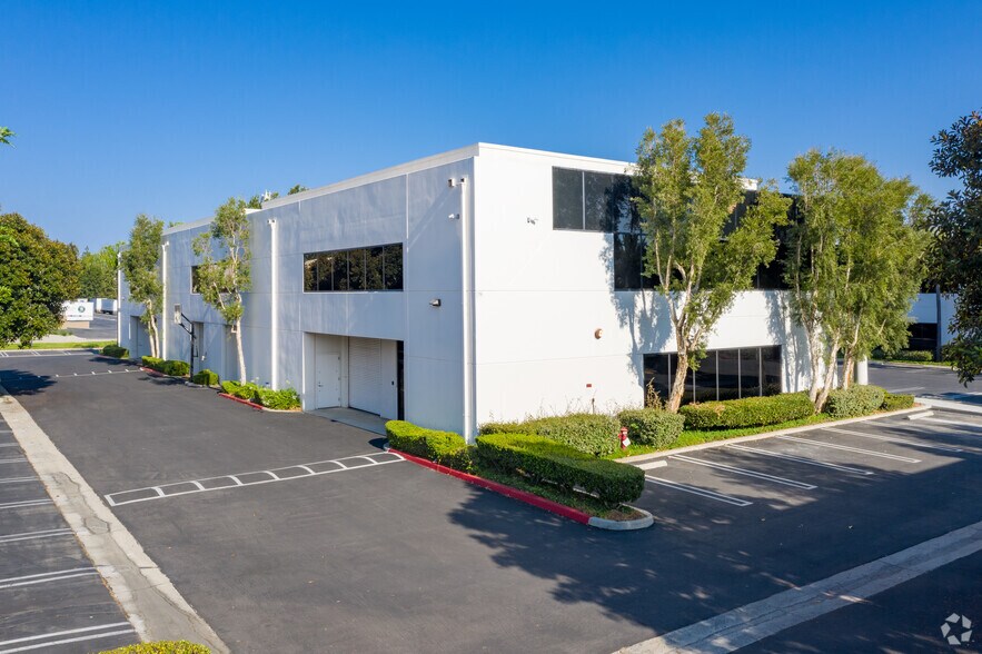 More Photos Of 9400-9430 Topanga Canyon Blvd, Chatsworth Unknown For Lease