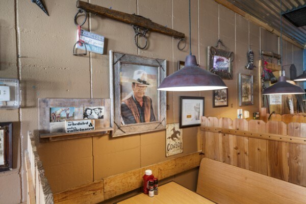 More Photos Of 601 N 1st St, Pulaski Restaurant For Sale