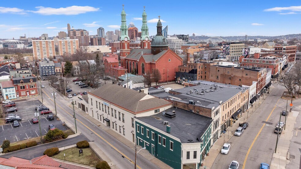 More Photos Of 632 Russell St, Covington Research And Development For Sale