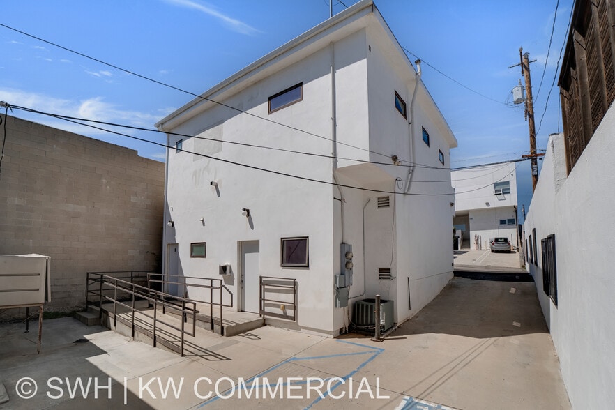 More Photos Of 137 Arena St, El Segundo Flex For Sale