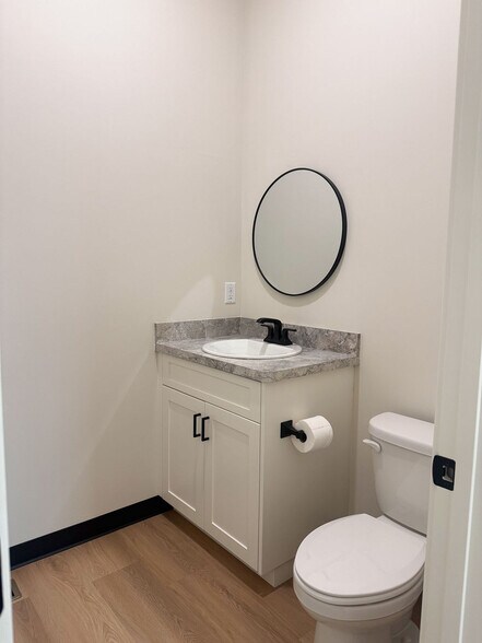More Photos Of 112 Sugar Avenue, Sugar City Office For Lease