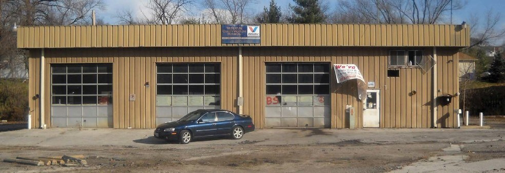More Photos Of 11717 St. Charles Rock Rd, Bridgeton Auto Repair For Lease