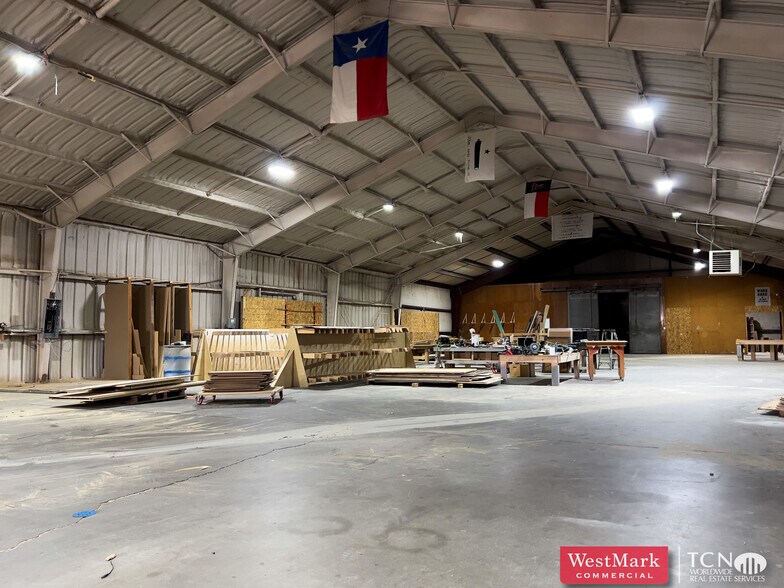 More Photos Of 12208 C R 3100, Slaton Industrial For Lease