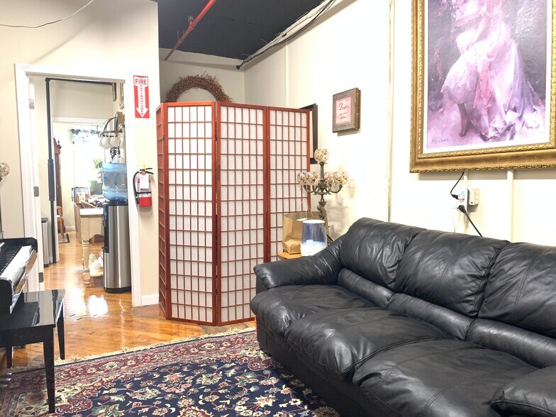 More Photos Of 22 Laurel St, Leominster Warehouse For Sale