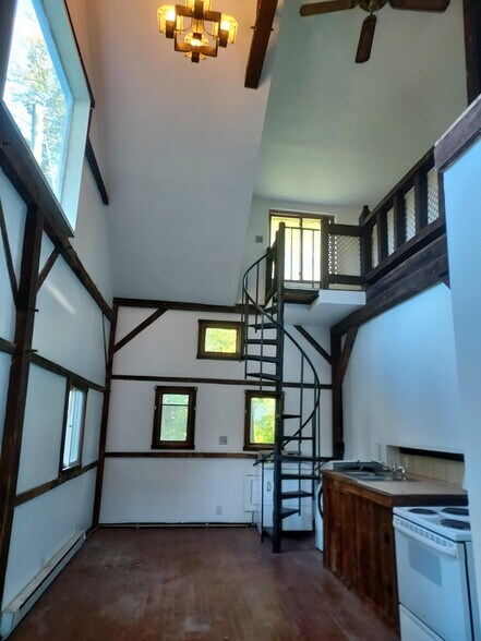More Photos Of 329 Kent Rd, New Milford Apartments For Sale