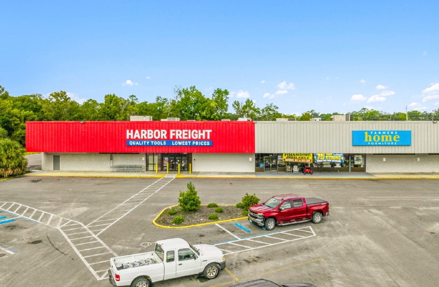More Photos Of 801-840 S Walnut St, Starke General Retail For Sale