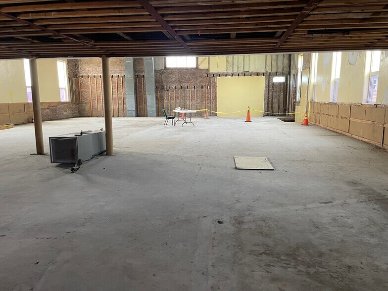 More Photos Of 2400 Delachaise St, New Orleans Specialty For Sale