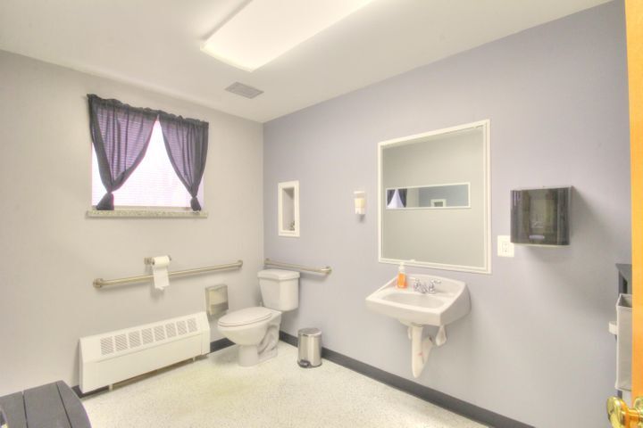 More Photos Of 6586 Center St, Unionville Bank For Sale