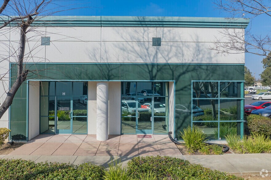 More Photos Of 181 Sand Creek Rd, Brentwood Office Residential For Lease